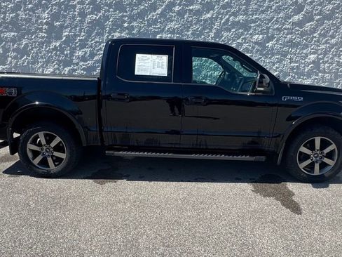 Used 2017 Ford F150 Lariat w/ Equipment Group 502A Luxury AWD/4WD image 2