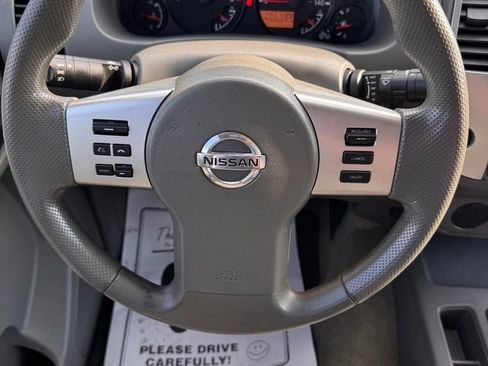 Used 2014 Nissan Frontier SV RWD image 22