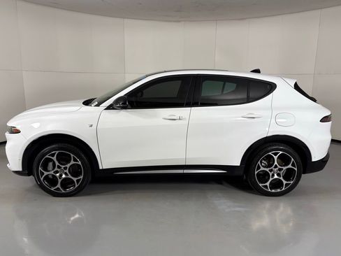 Used 2024 Alfa Romeo Tonale Ti image 6