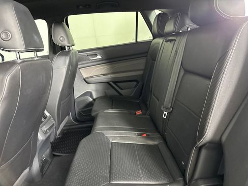 Used 2023 Volkswagen Atlas Cross Sport SE w/ Panoramic Sunroof Package FWD image 24