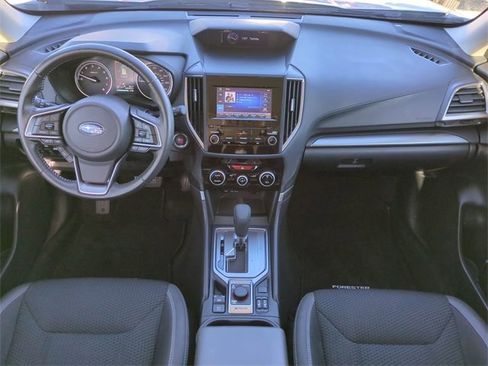 Used 2019 Subaru Forester Premium image 17