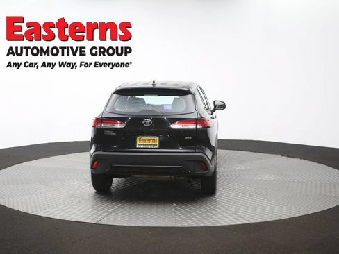 Used 2024 Toyota Corolla Cross L AWD/4WD image 36