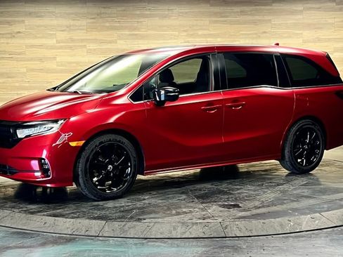 Used 2024 Honda Odyssey Sport image 8