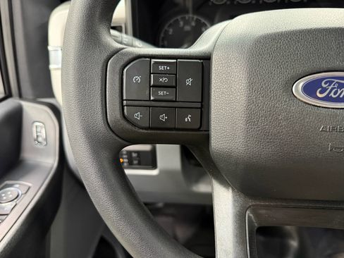 Used 2023 Ford F350 XL w/ Snow Plow/Camper Package image 28