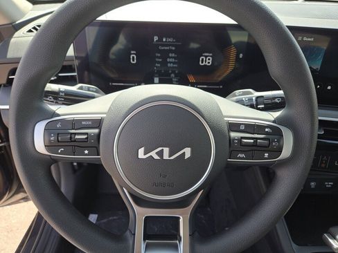 New 2026 Kia K5 LXS FWD image 10