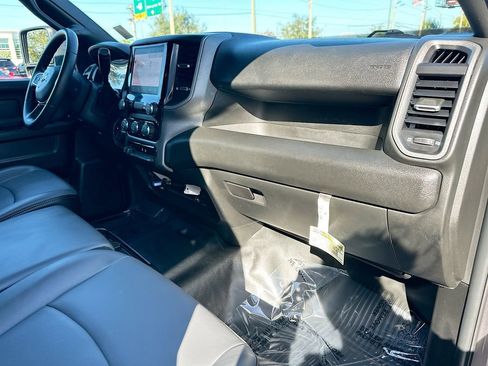 Used 2025 RAM 2500 Tradesman image 27