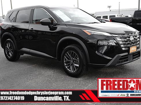 Used 2024 Nissan Rogue S FWD image 7