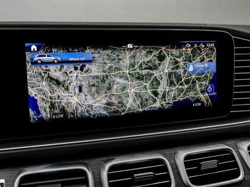 Used 2024 Mercedes-Benz Maybach GLS 600 4MATIC image 75