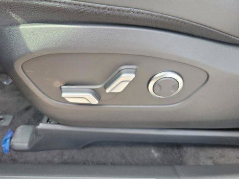 New 2026 Hyundai Ioniq 9 SEL image 13