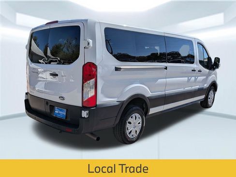 Used 2023 Ford Transit 350 XLT image 5