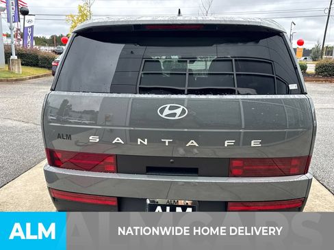 Used 2026 Hyundai Santa Fe SE FWD image 4