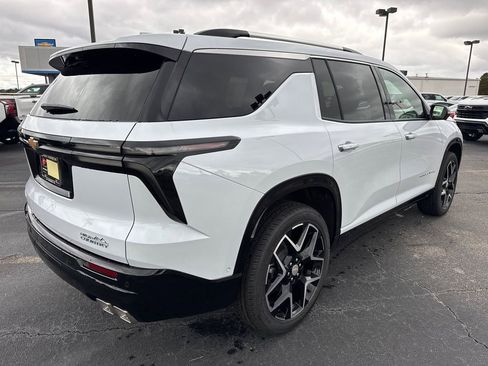 New 2026 Chevrolet Traverse High Country w/ LPO, Floor Liner Package FWD image 6