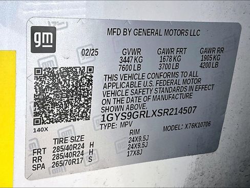 Used 2025 Cadillac Escalade Sport Platinum w/ LPO, ONYX Package image 34