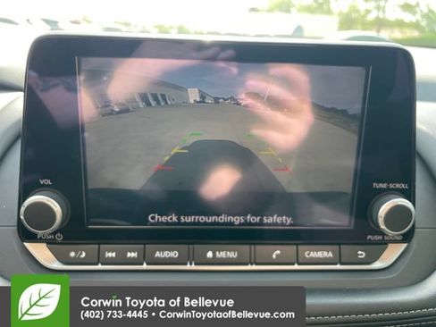 Used 2024 Nissan Rogue SV FWD image 13