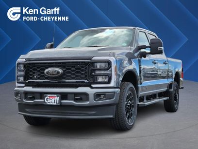 New 2025 Ford F350 Lariat w/ Black Appearance Package