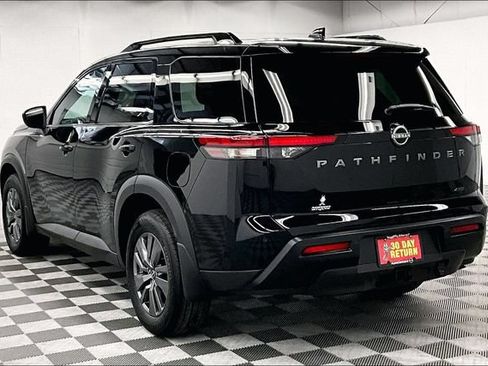 New 2026 Nissan Pathfinder SV w/ SV Premium Package AWD/4WD image 4