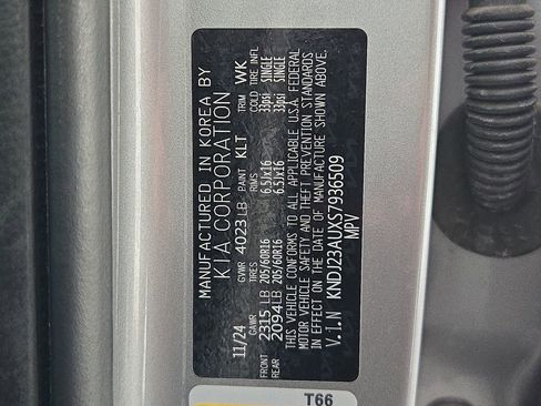 Used 2025 Kia Soul LX w/ LX Technology Package image 37