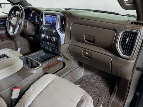 Used 2020 GMC Sierra 1500 SLT RWD image 27