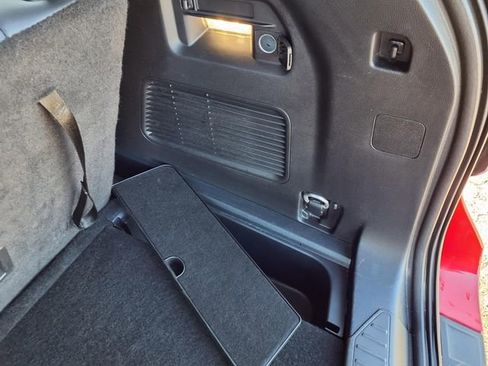 Used 2025 Ford Explorer ST-Line w/ ST-Line Street Pack AWD/4WD image 82