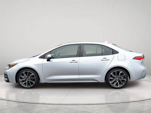 Used 2022 Toyota Corolla SE image 16