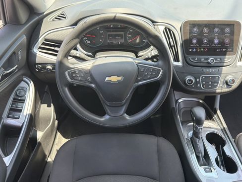 Used 2024 Chevrolet Malibu LT FWD image 29