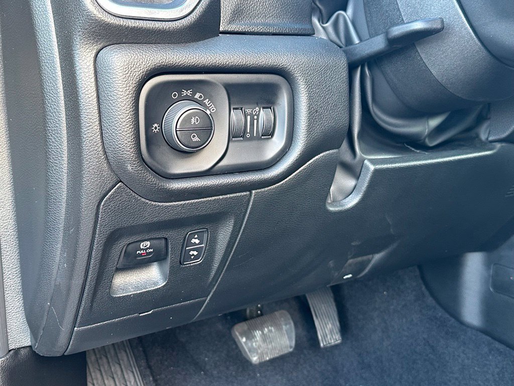 Used 2025 RAM 1500 Big Horn AWD/4WD image 25