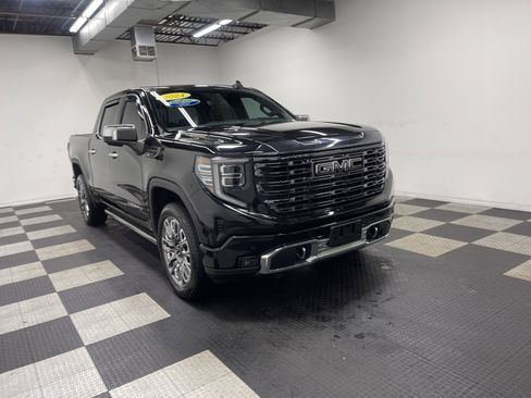 Used 2024 GMC Sierra 1500 Denali Ultimate AWD/4WD image 6