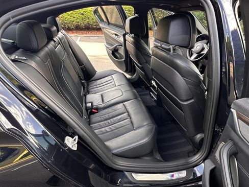 Used 2018 BMW 540i xDrive AWD/4WD image 18