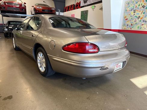 Used 1998 Chrysler Concorde LX image 31