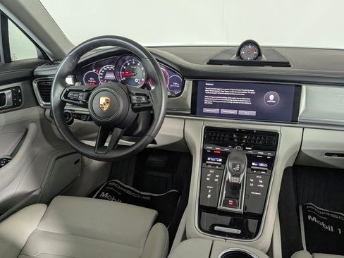 Certified 2023 Porsche Panamera Platinum Edition image 20