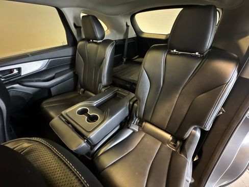 Used 2023 Acura MDX SH-AWD w/ Technology Package image 23