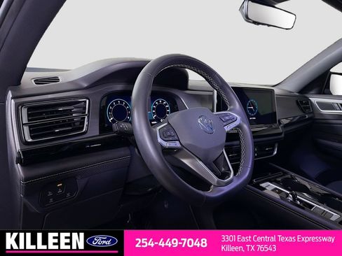 Used 2024 Volkswagen Atlas Cross Sport SE w/ Panoramic Sunroof Package AWD/4WD image 10
