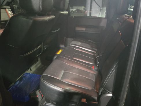 Used 2016 Ford F350 Lariat w/ Lariat Interior Package image 3