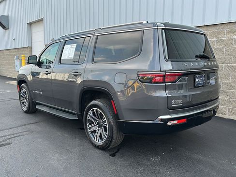 Used 2022 Jeep Wagoneer Series III w/ Convenience Group I AWD/4WD image 39