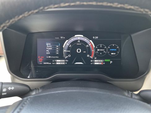 Used 2024 Toyota Sequoia Capstone AWD/4WD image 25