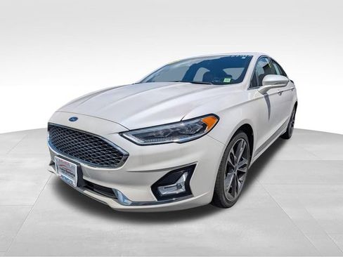Used 2020 Ford Fusion Titanium AWD/4WD image 3