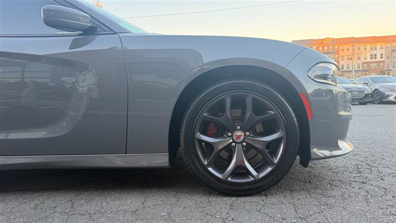 Used 2019 Dodge Charger GT RWD image 5