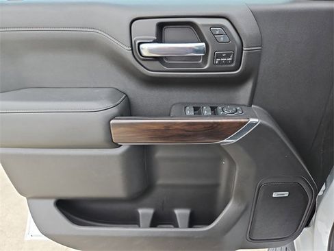 Used 2020 GMC Sierra 1500 SLT image 13