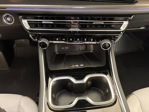 Certified 2025 Chevrolet Traverse High Country w/ LPO, Floor Liner Package AWD/4WD image 21