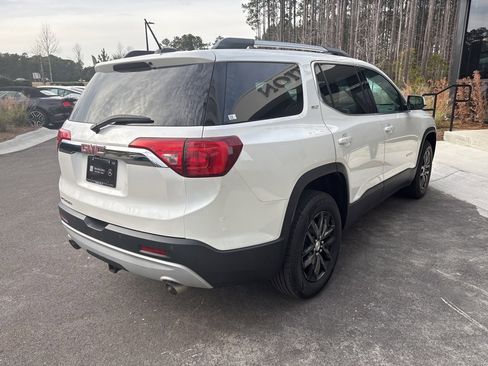 Used 2019 GMC Acadia SLT image 8