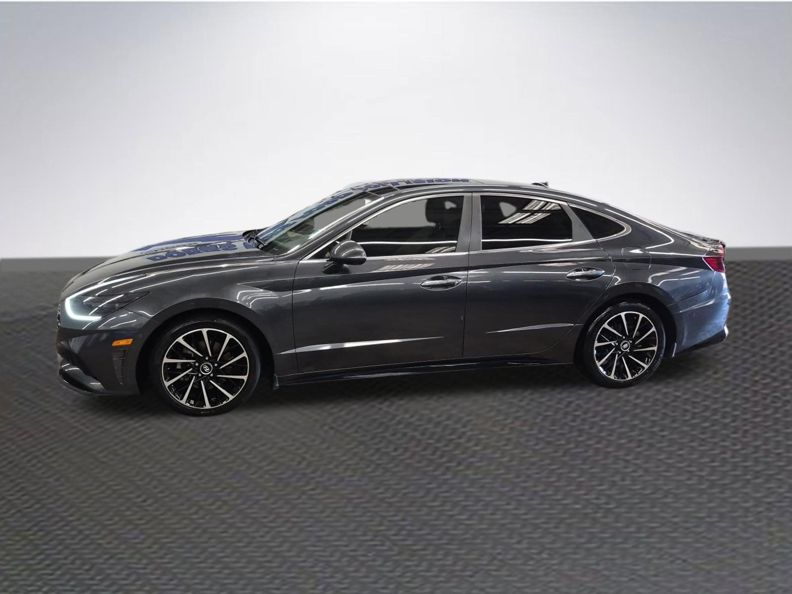 Used 2021 Hyundai Sonata Limited w/ Preferred Accessory Package FWD image 2