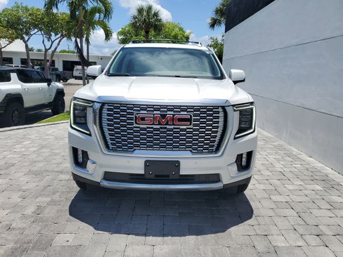 Used 2021 GMC Yukon Denali AWD/4WD image 2