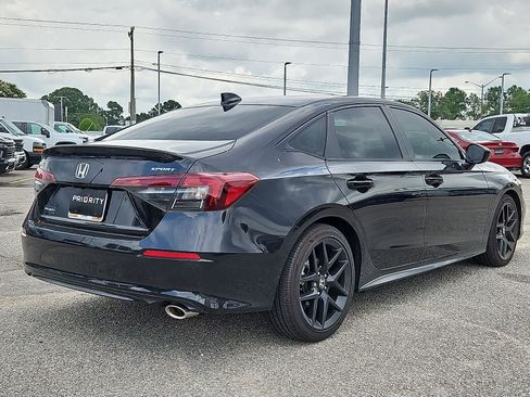 Used 2025 Honda Civic Sport image 3