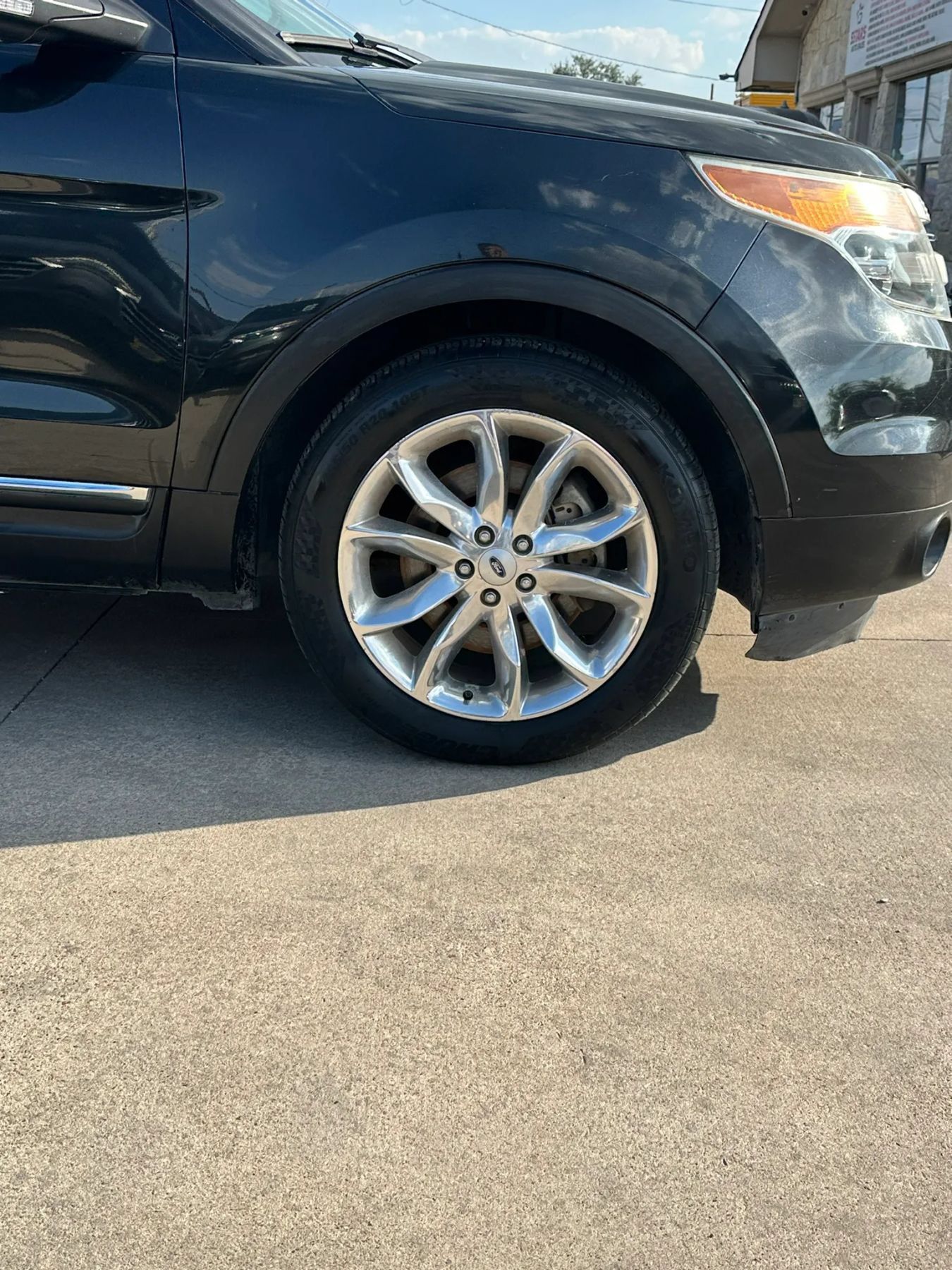 Used 2013 Ford Explorer XLT FWD image 22