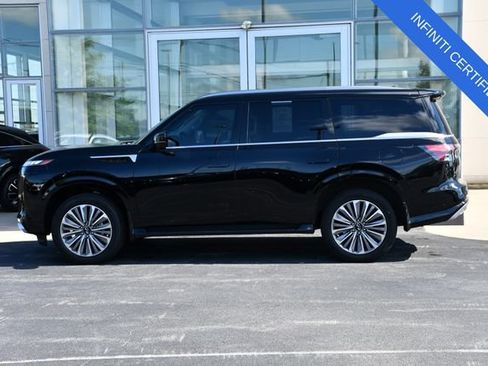 Certified 2025 INFINITI QX80 Pure w/ Cargo Package AWD/4WD image 11