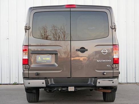 Used 2017 Nissan NV 3500 SL image 10