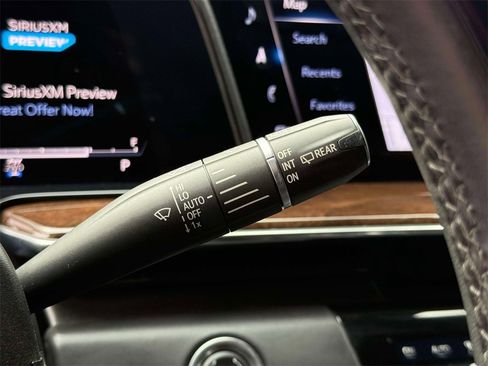 Used 2021 Cadillac Escalade Sport Platinum image 32