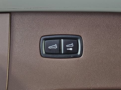 Used 2021 Porsche Cayenne GTS AWD/4WD image 13