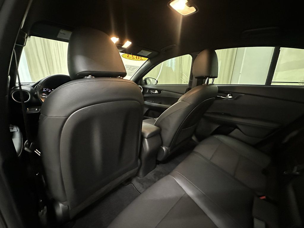 Used 2023 Kia Forte GT-Line w/ GT-Line Technology Package FWD image 20