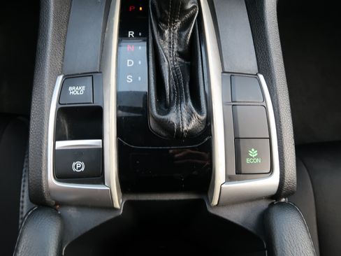Used 2020 Honda Civic Sport image 21